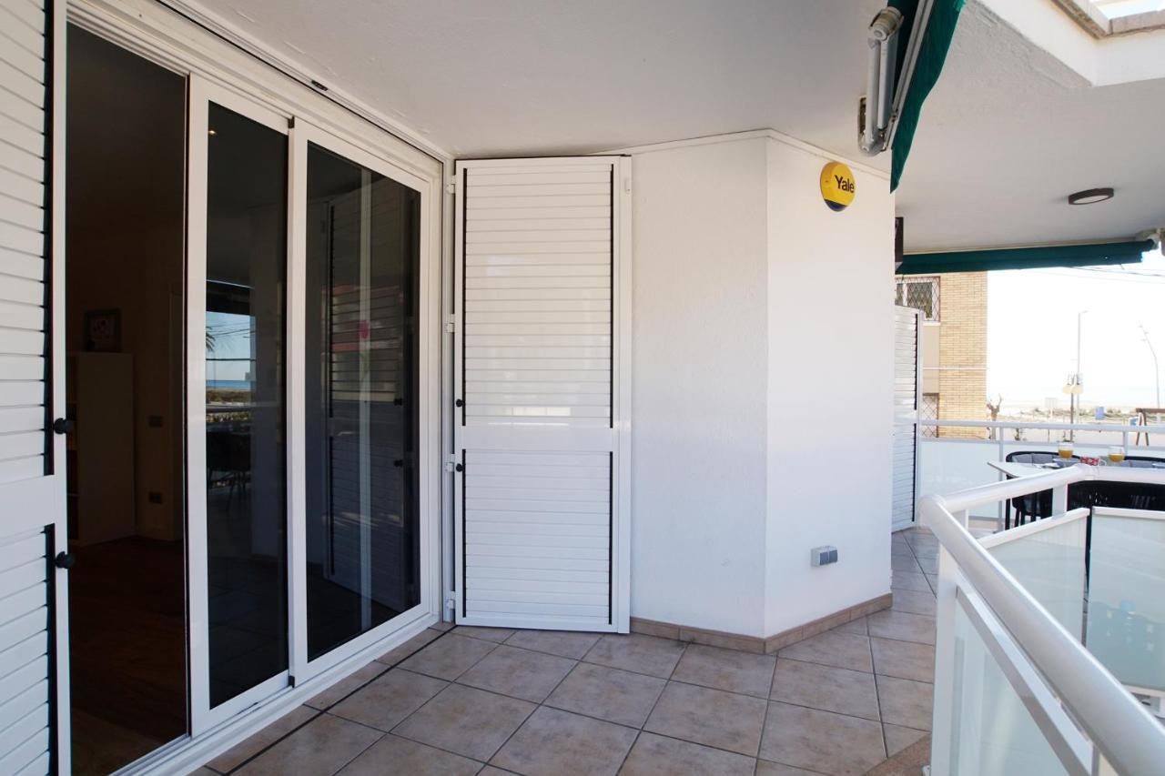 Beach Club House Apartment Кастелдефелс Екстериор снимка